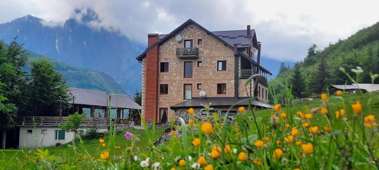 Hotel Margjeka Валбона Экстерьер фото